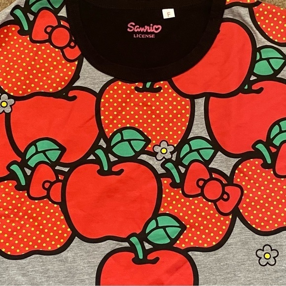 Hello Kitty I Love Apples Women’s Nightgown Shirt Small - Picture 3 of 9